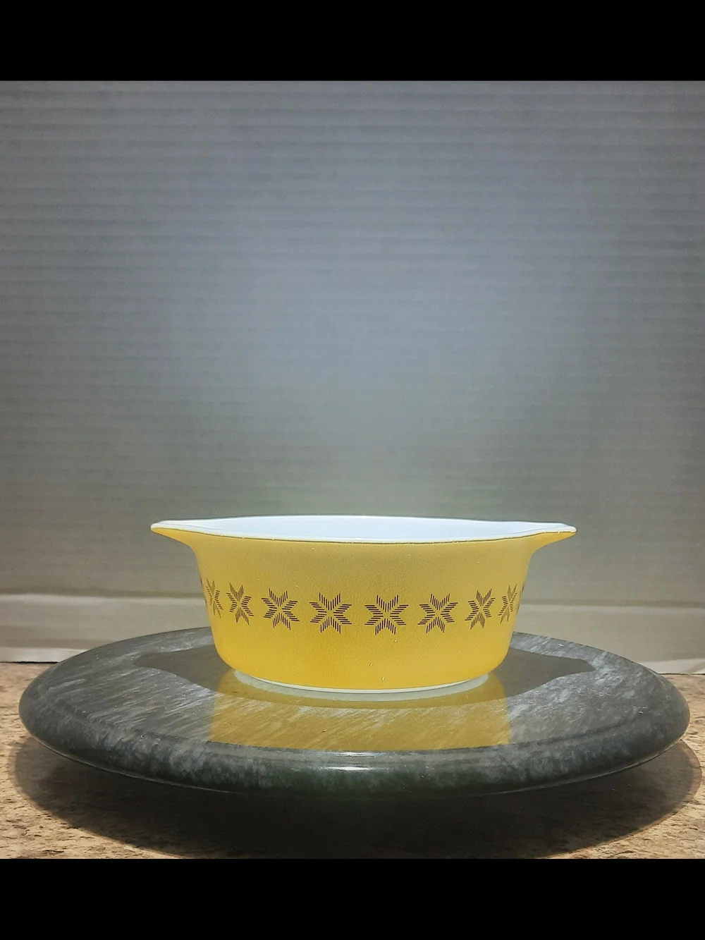 Pyrex Town & Country 475 & 472 Casserole Dishes